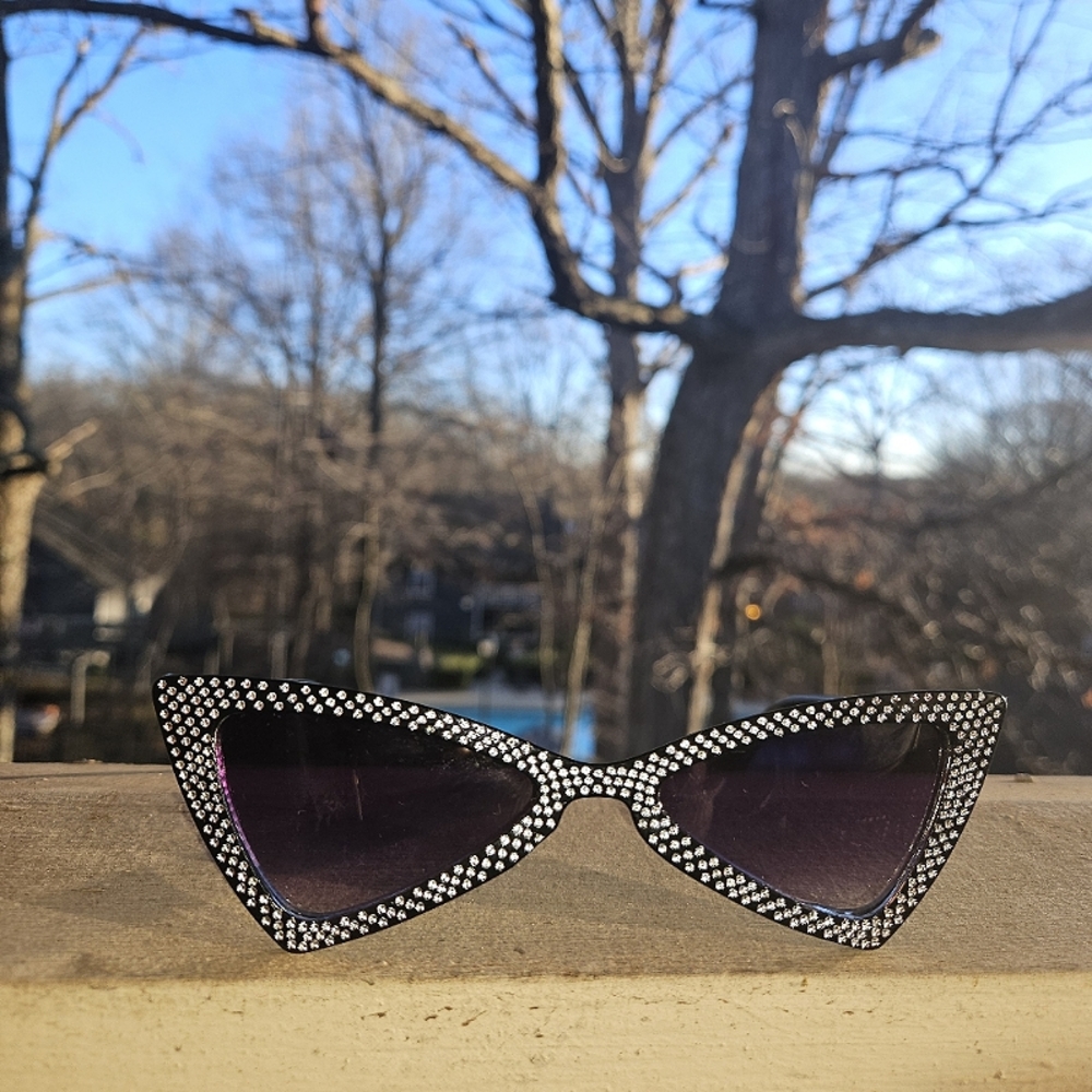 Glam Cat Eye Sunglasses!